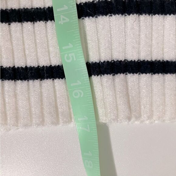 Zara Cropped Sweater Women Size 9-10 Black and White Striped Mock Neck - Picture 8 of 8
